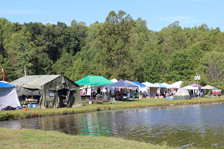 vendors on the lake